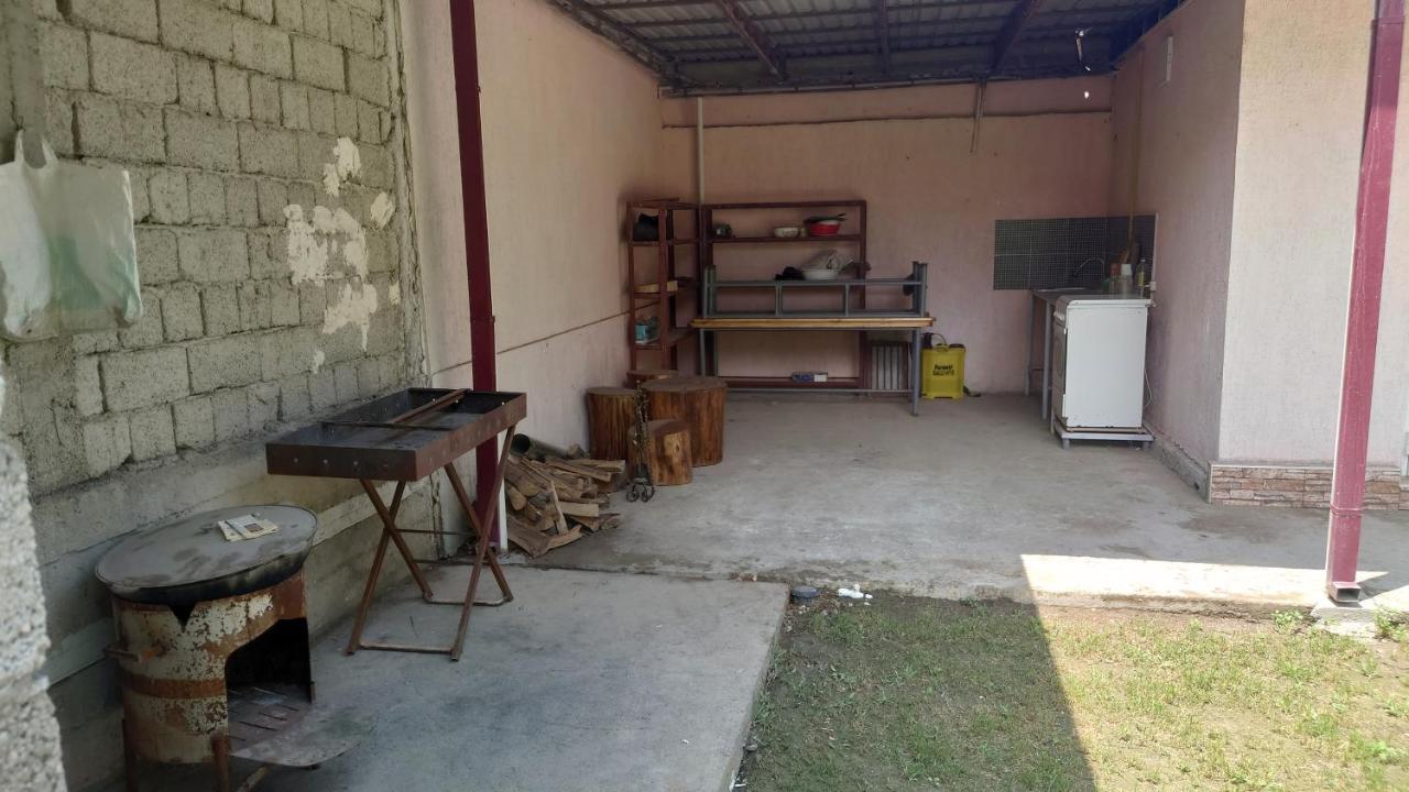 Megi Hostel Fergana Ngoại thất bức ảnh